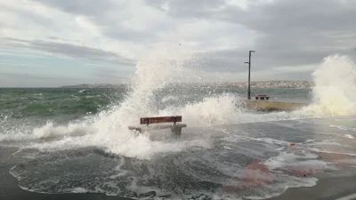 Spot: Kocaeli Büyükşehir Belediyesi, deniz kaynaklı afetlere karşı hazırlıklarını hızlandırdı.
