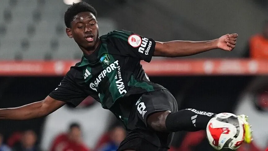 Kocaelispor'da izinsiz şekilde Fransa'ya gitmesiyle gündem olan Habib Ali Keita,