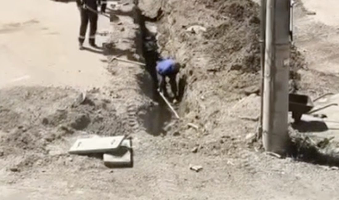 Gölcük İhsaniye Merkez Mahallesi’nde yürütülen yol çalışması sırasında doğal gaz