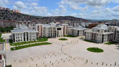 Kocaeli Valiliği YİKOB envanterindeki 3 aracı açık artırmayla satışa çıkaracak.