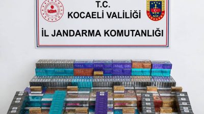 Kocaeli İl Jandarma Komutanlığı ekiplerinin Körfez’de bir araçta yaptığı aramada