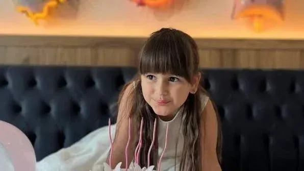 Gebze’de servis aracının çarpması sonucu 6 yaşındaki ilkokul öğrencisi Ela