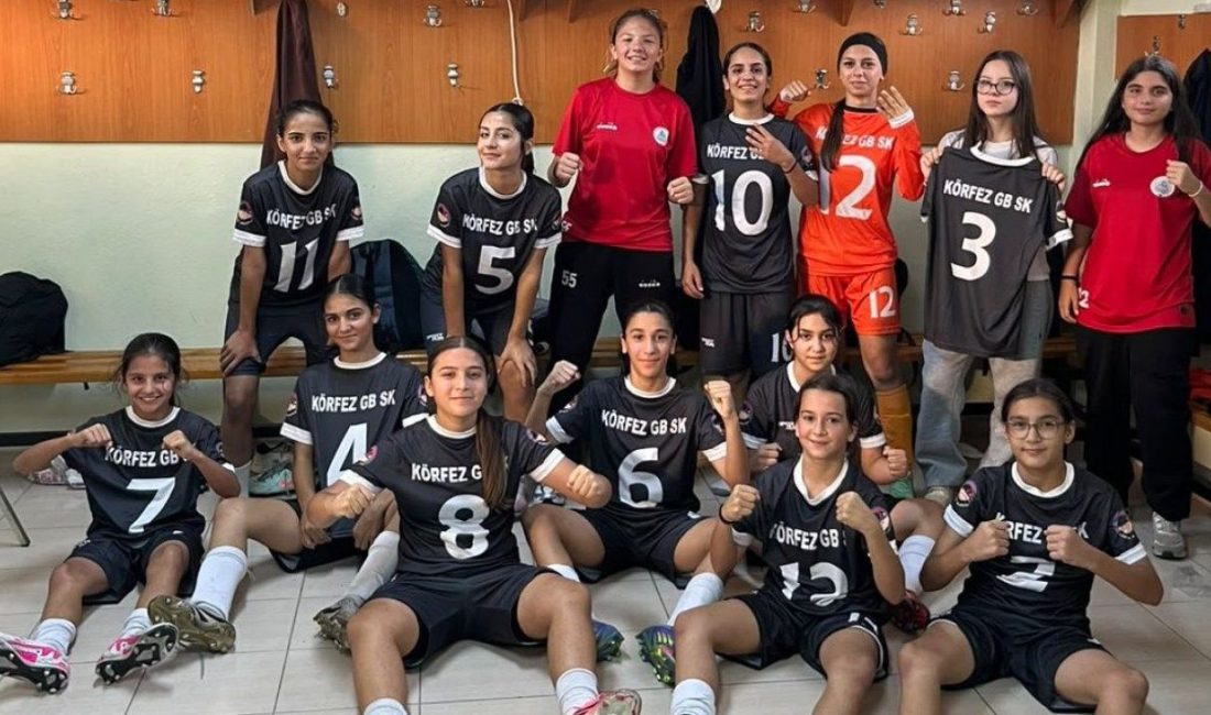 TFF Kadın Gelişim Kocaeli Kızlar U15 Futbol Ligi’nde mücadele eden